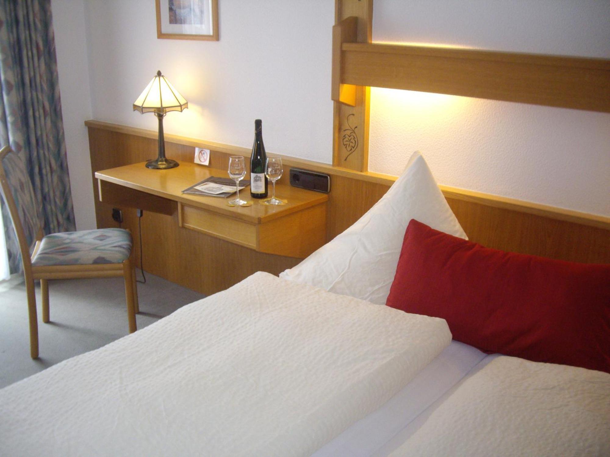 Winzerhof Brachtendorf Alken Zimmer foto